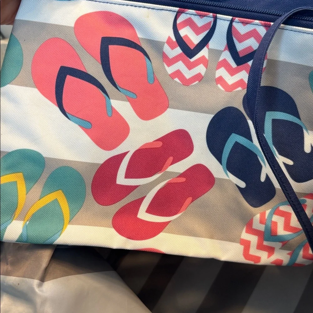 Colorful Large Tote Bag with Flip-Flop Design - Picture 7 of 9